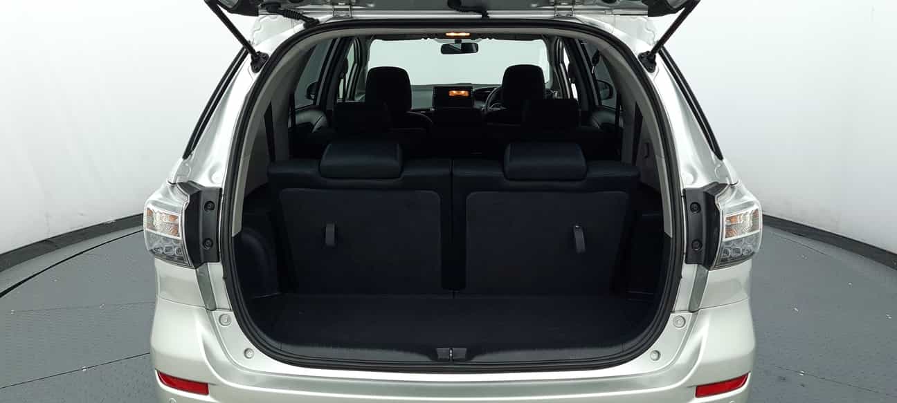 used 2017 Toyota WISH DBA-ZGE25G 1.8