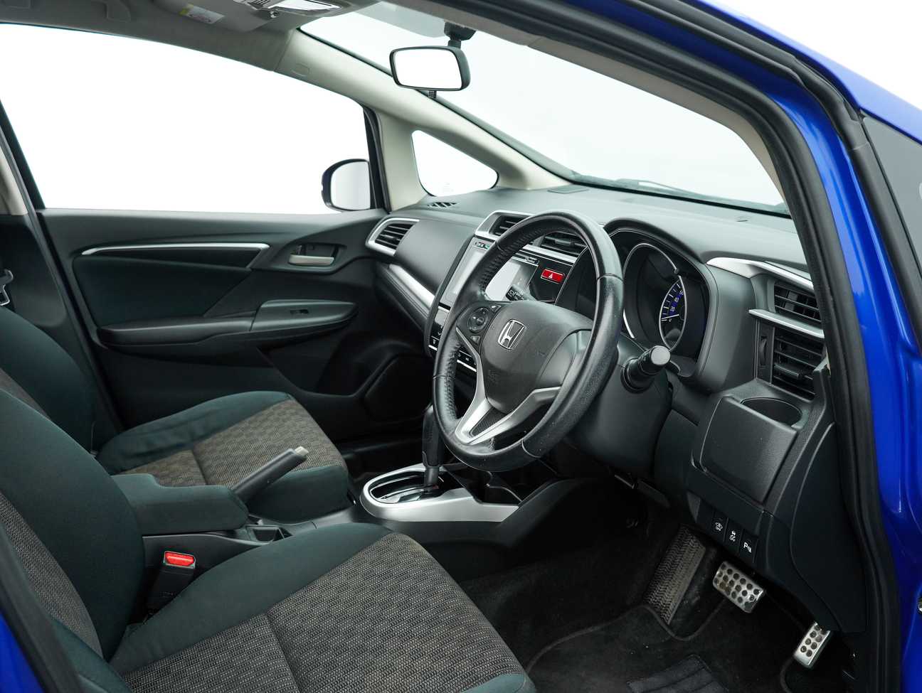 used 2015 Honda Jazz V 1.5