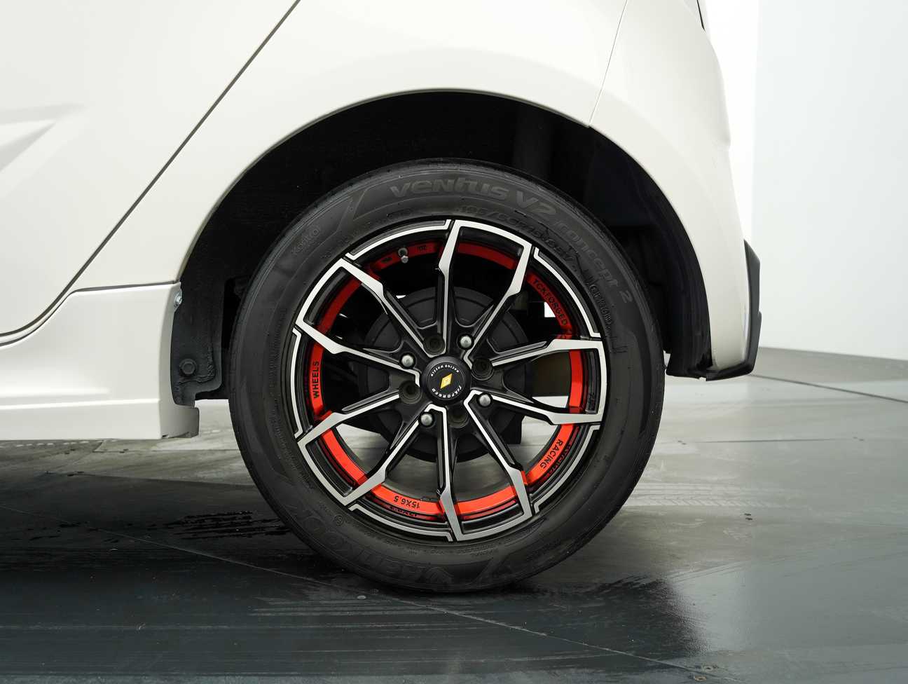 terpakai 2016 Proton IRIZ STANDARD 1.3