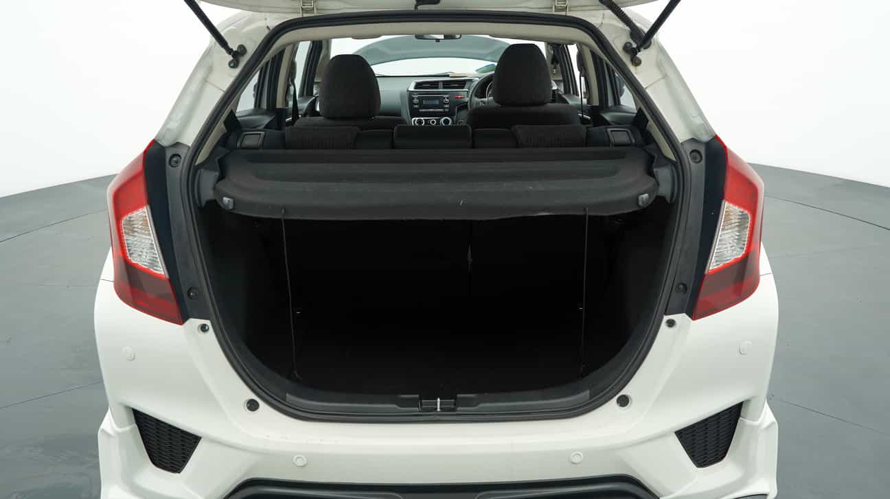 terpakai 2014 Honda JAZZ E 1.5