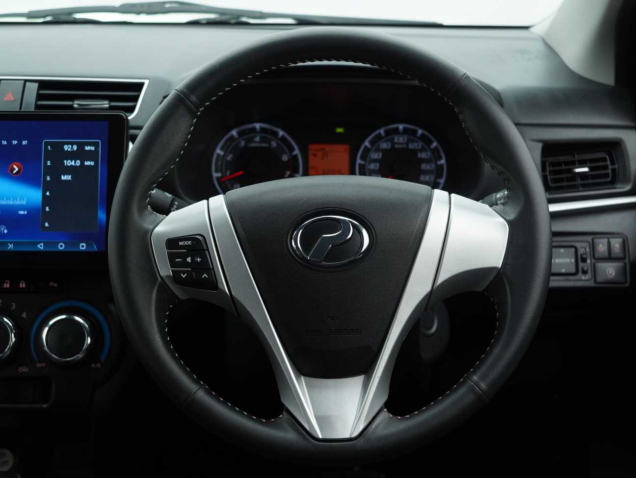 terpakai 2022 Perodua Bezza Advance 1.3