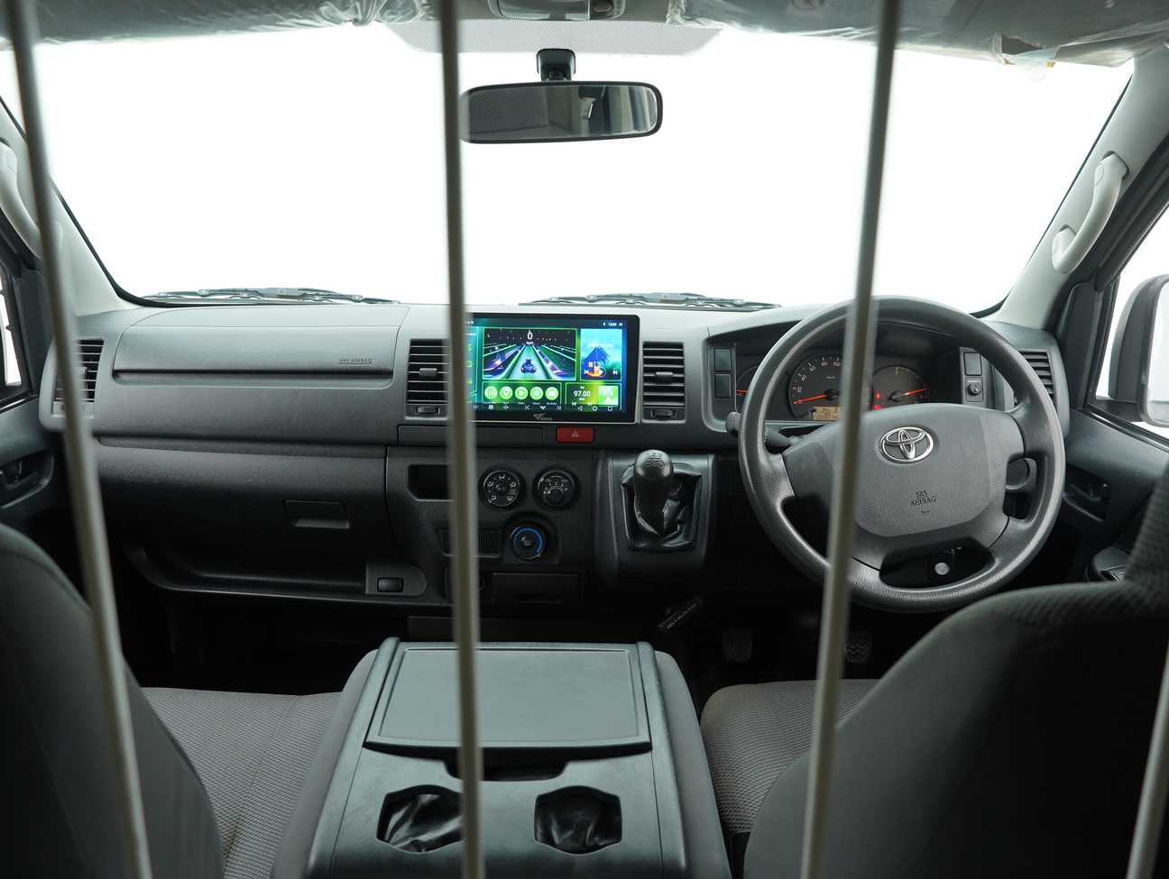 terpakai 2014 Toyota Hiace Panel Van 2.5