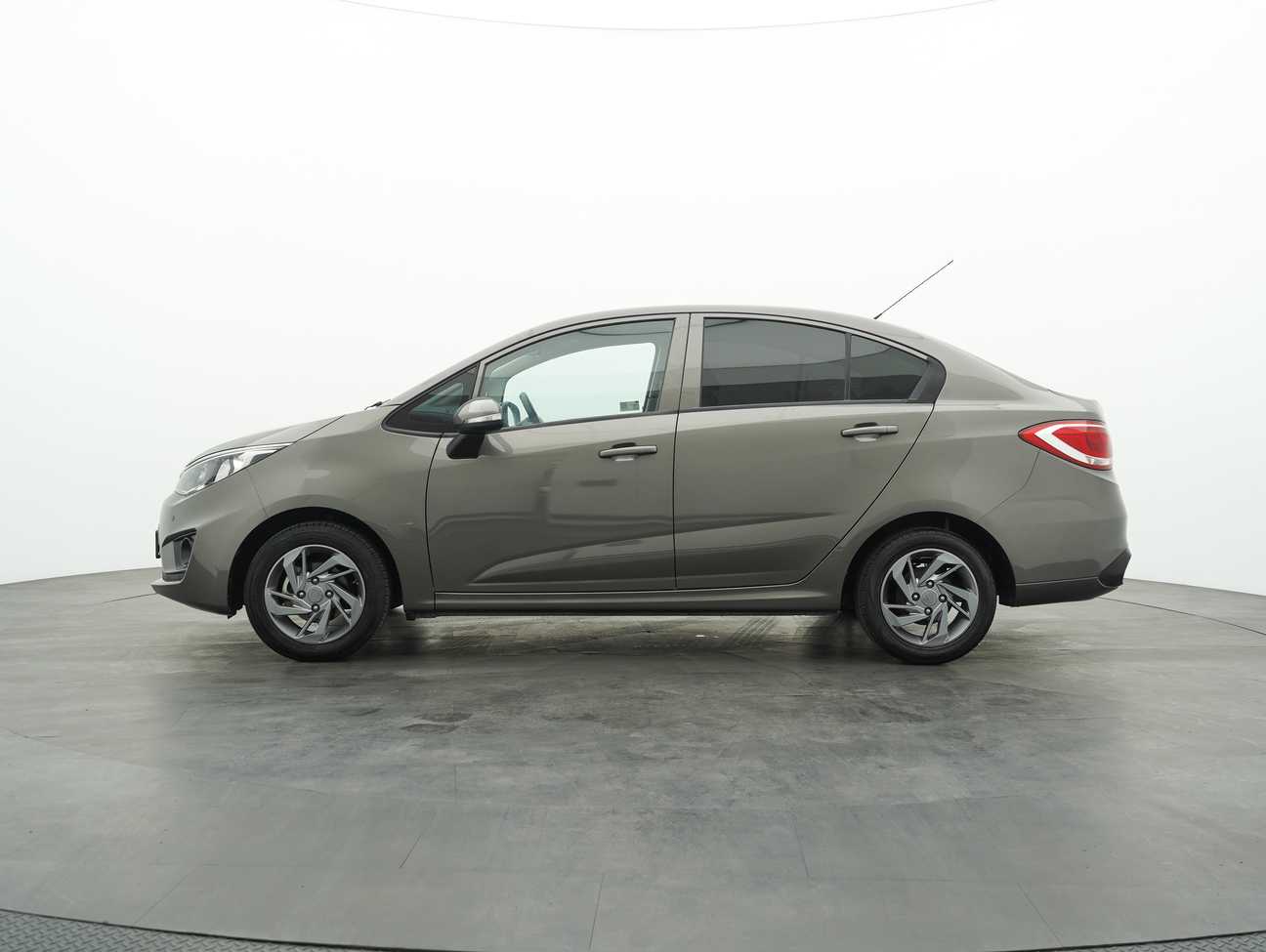used 2017 Proton Persona Standard 1.6
