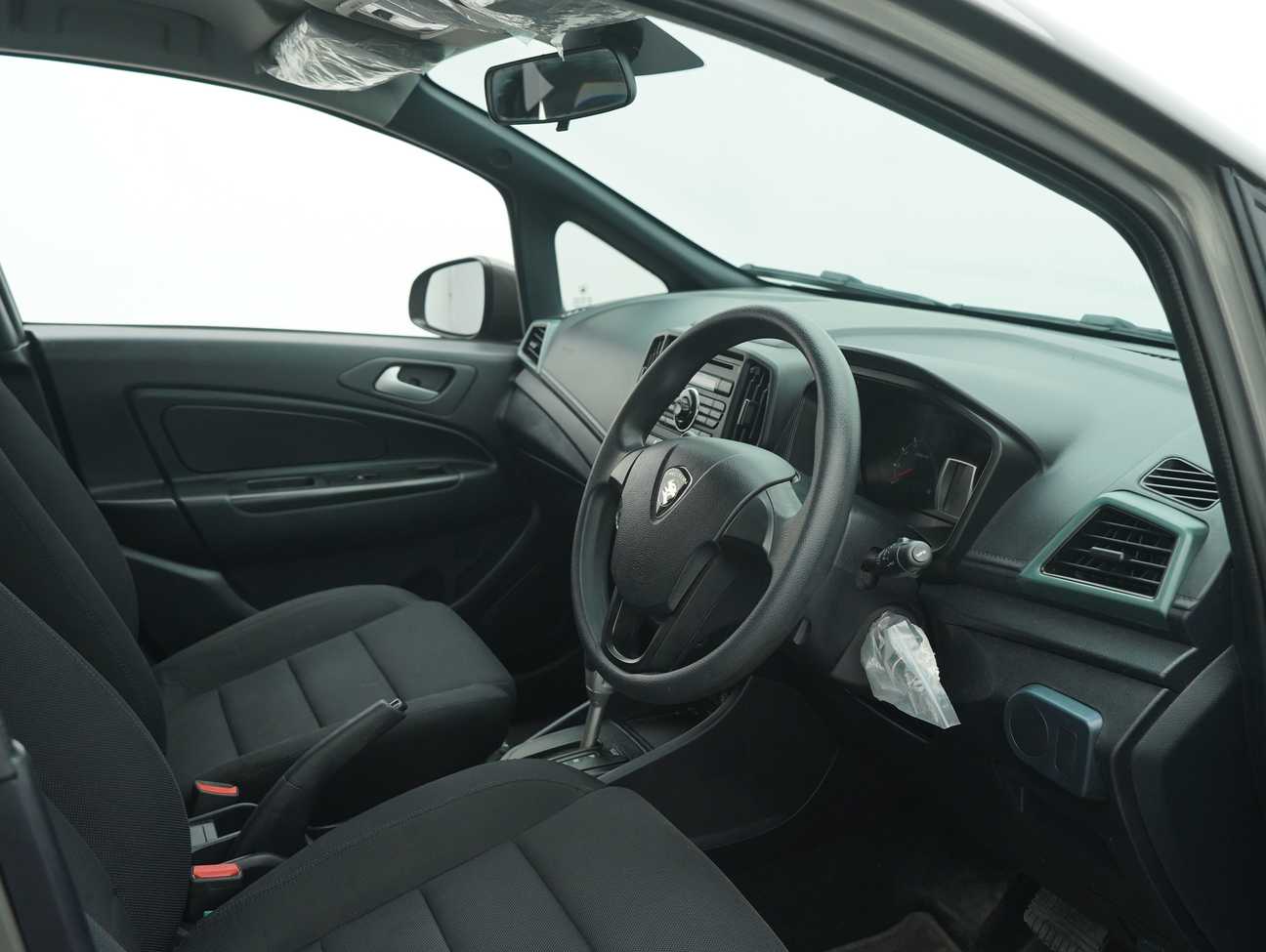 terpakai 2015 Proton Iriz Standard 1.3