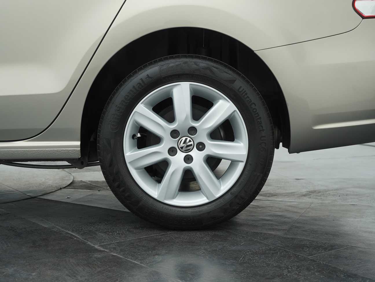 terpakai 2013 Volkswagen Polo  1.6