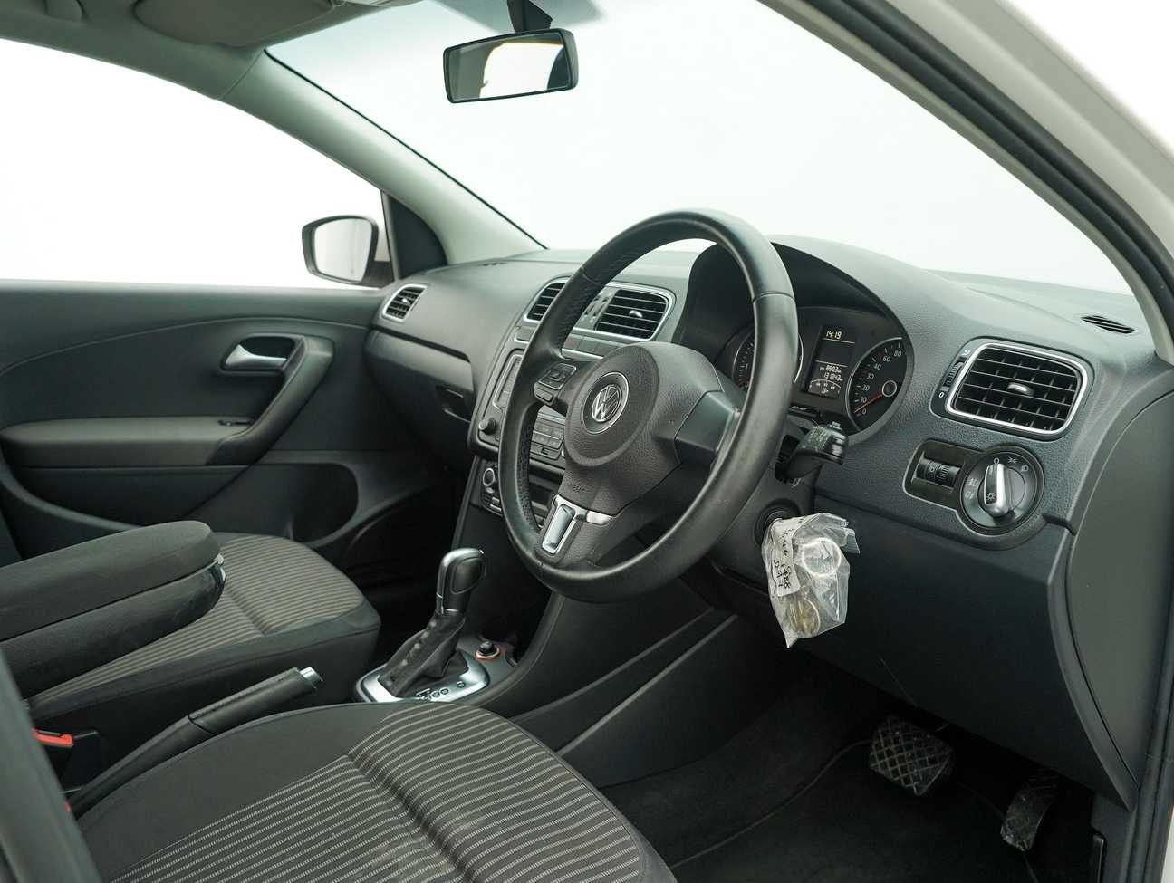 terpakai 2014 Volkswagen Polo  1.6