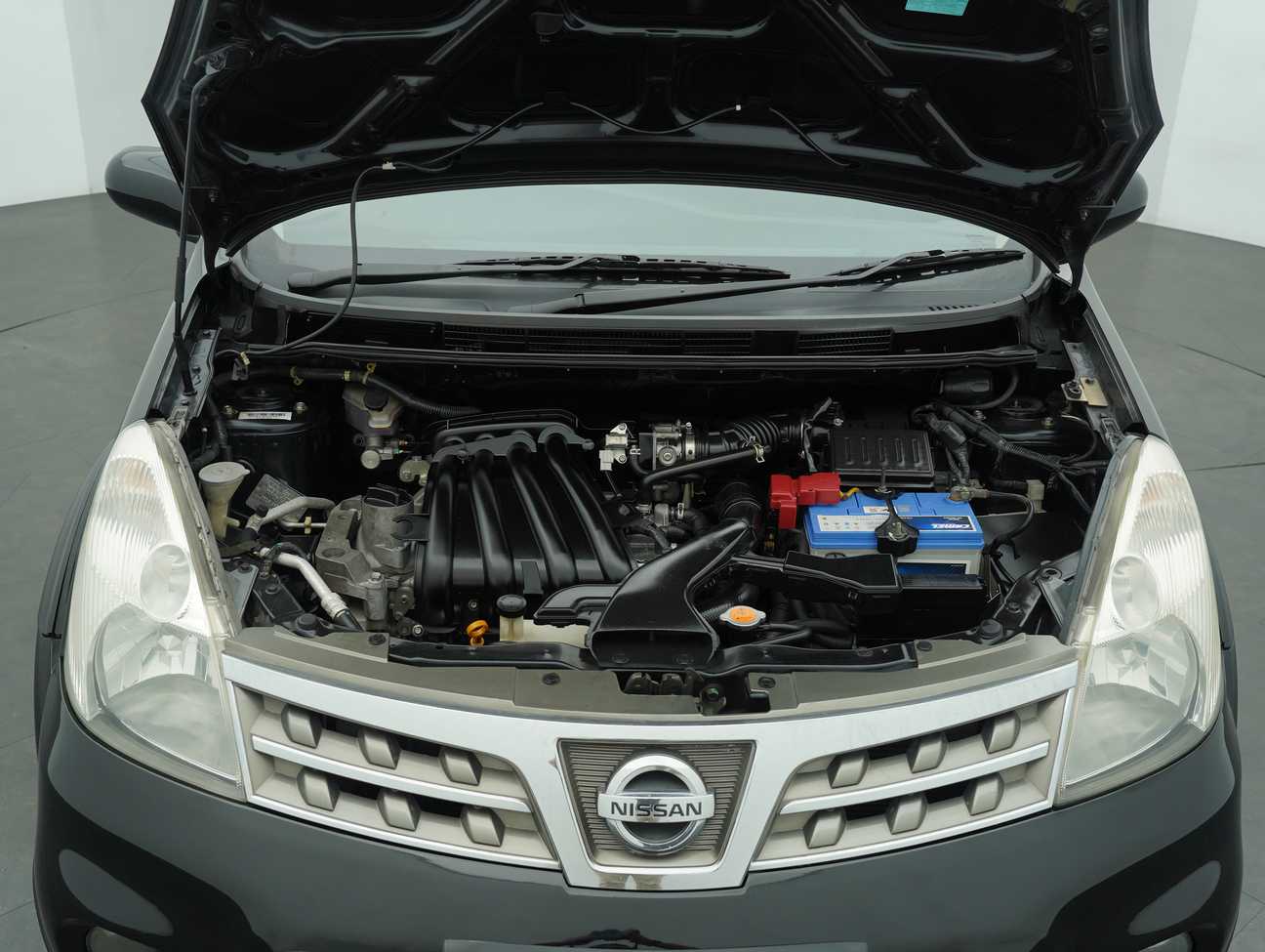 terpakai 2012 Nissan Livina X-Gear  1.6