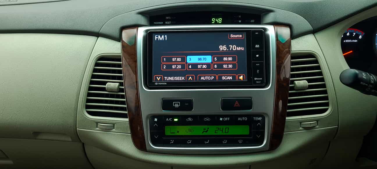 used 2013 Toyota INNOVA G 2.0