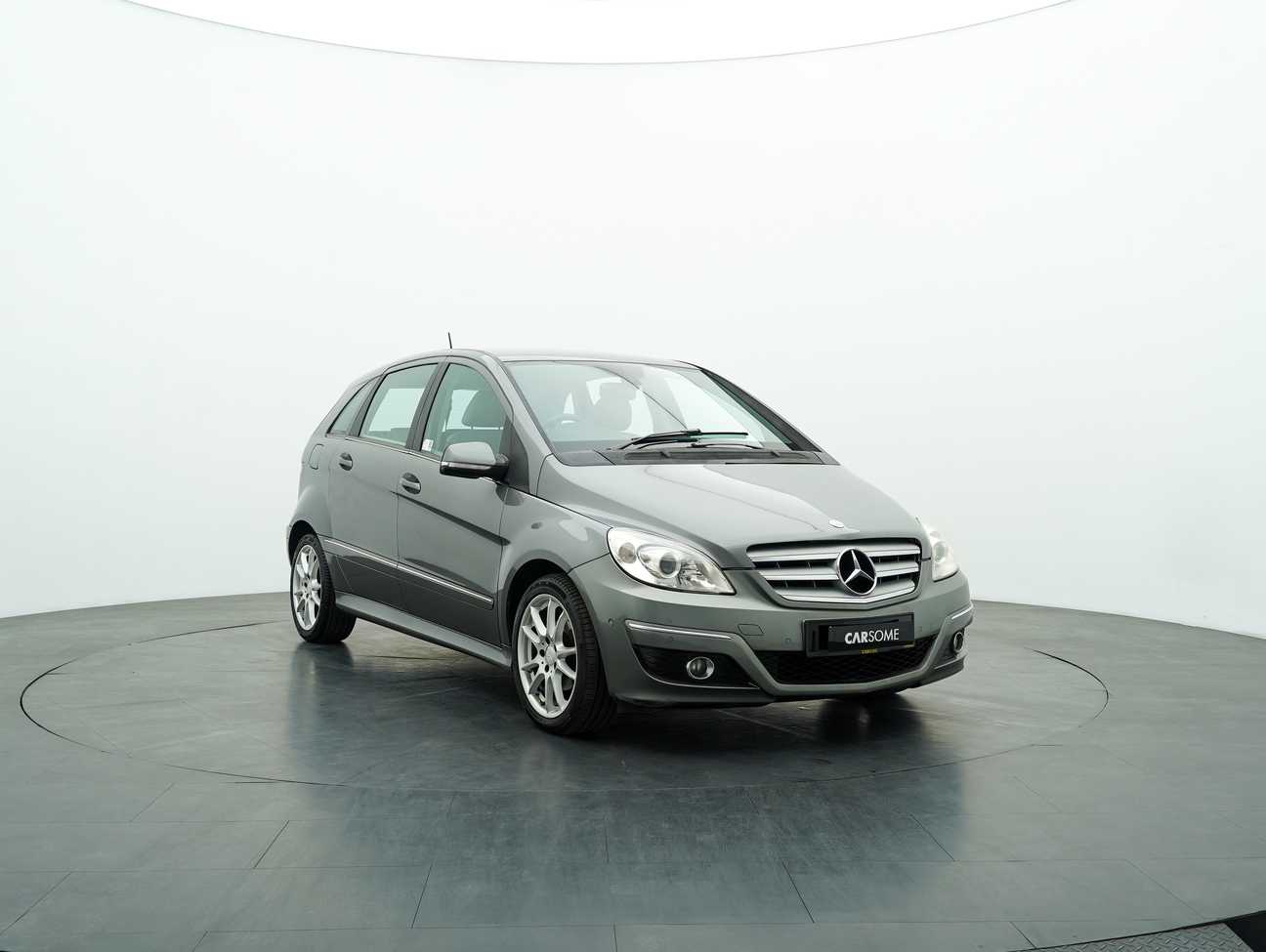 terpakai 2011 Mercedes-Benz B180  1.7