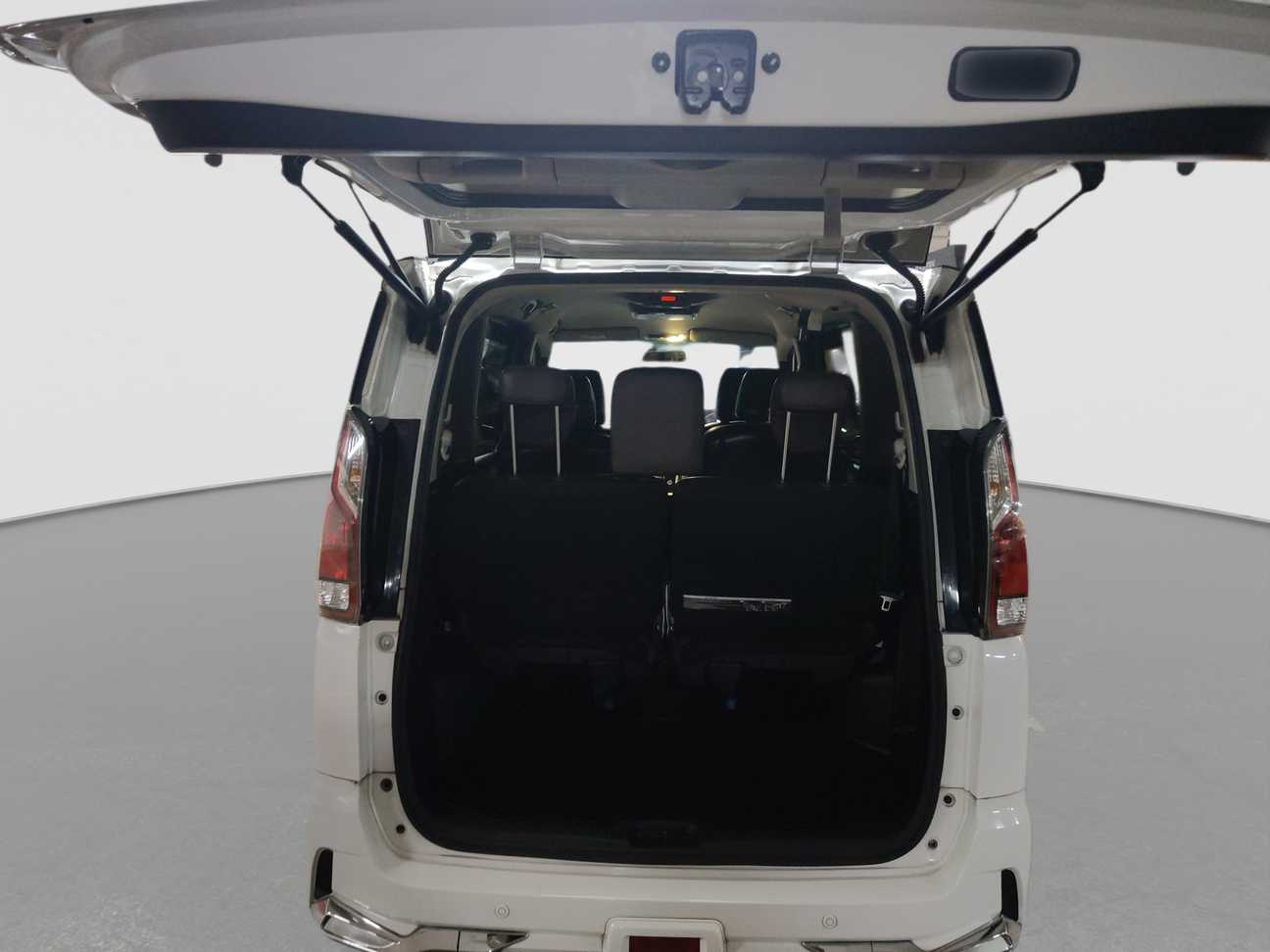 used 2020 Nissan Serena S-Hybrid High-Way Star J Impul 2.0