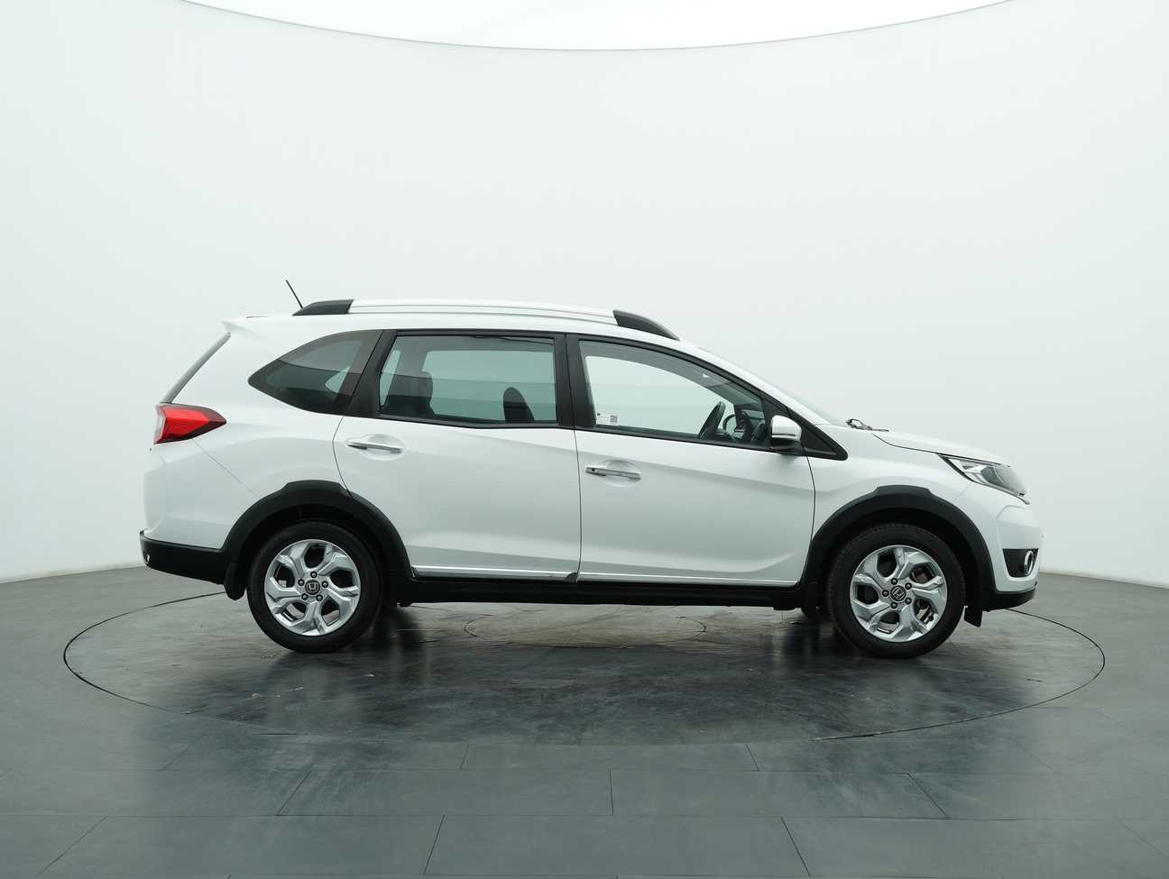 used 2018 Honda BR-V V 1.5