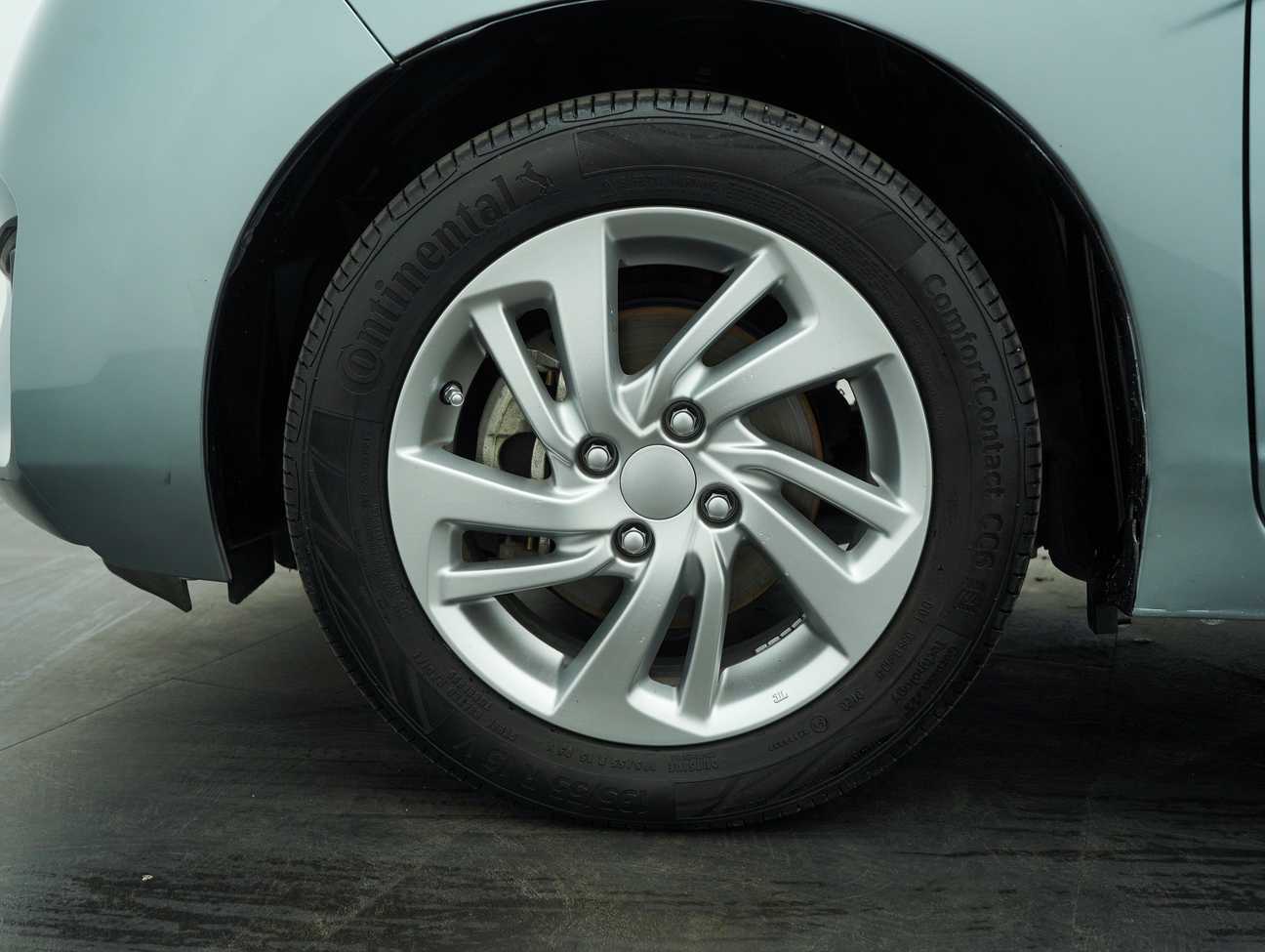 used 2015 Honda Jazz E 1.5