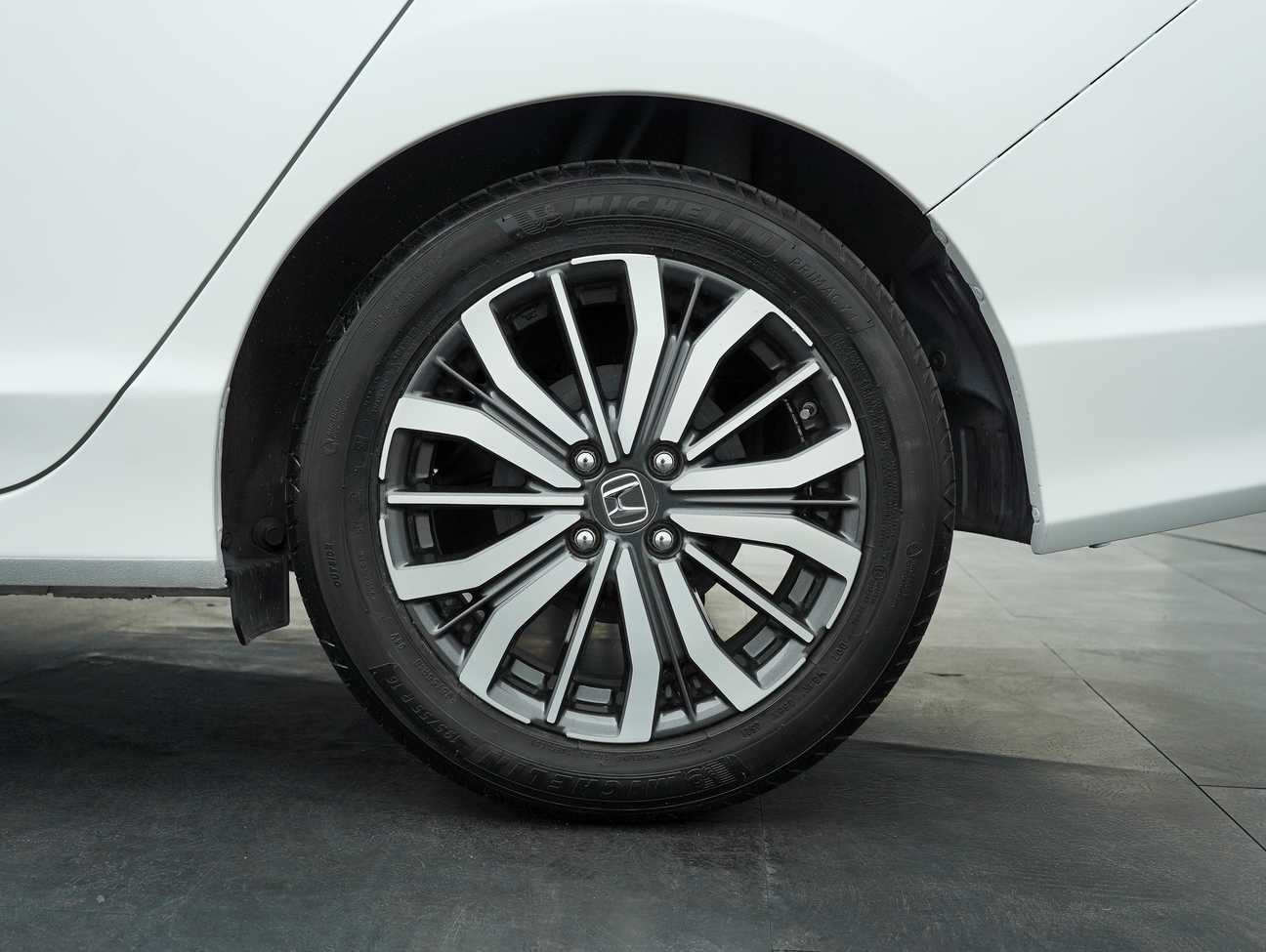 used 2018 Honda City V 1.5