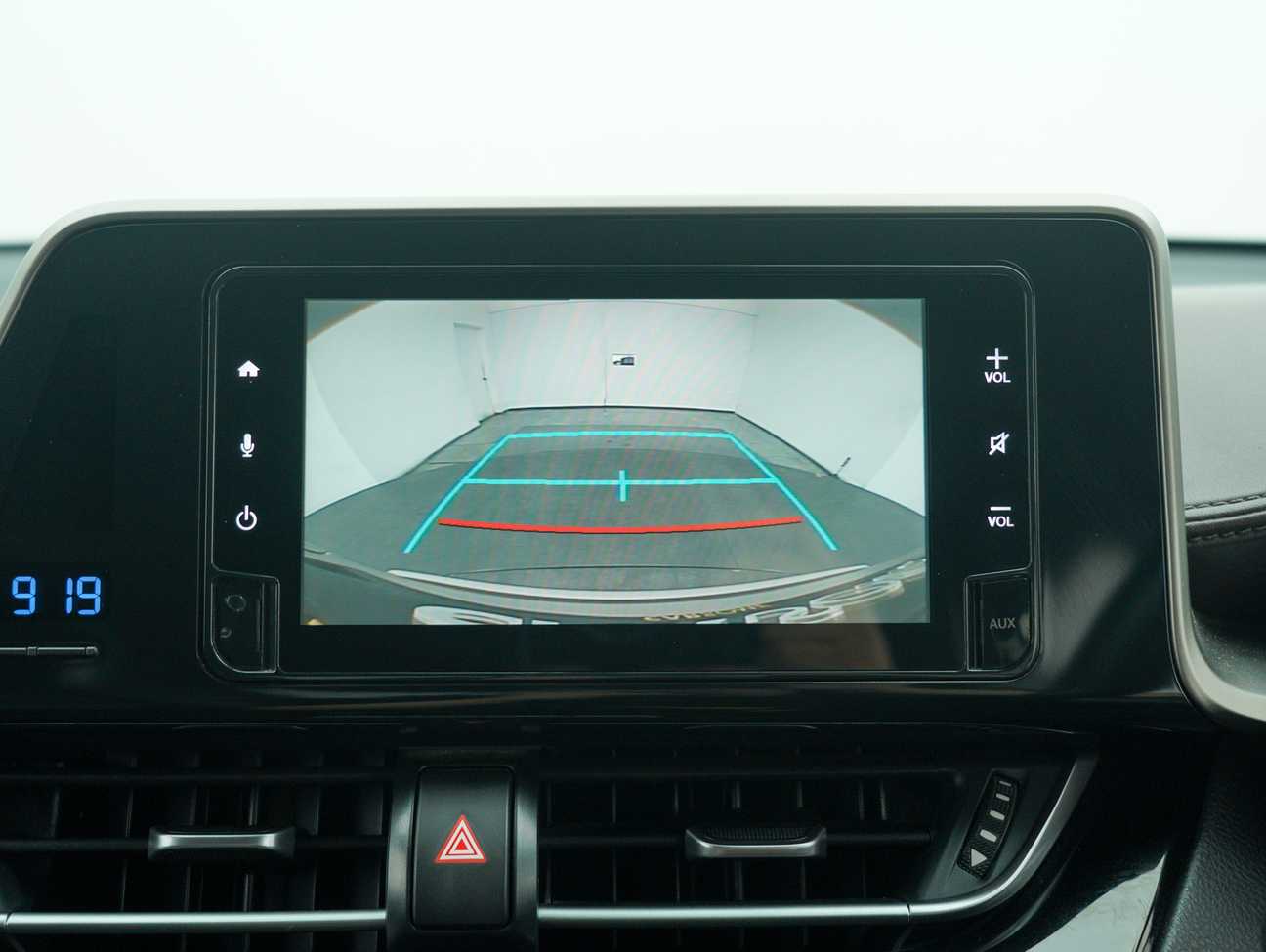 used 2019 Toyota C-HR  1.8