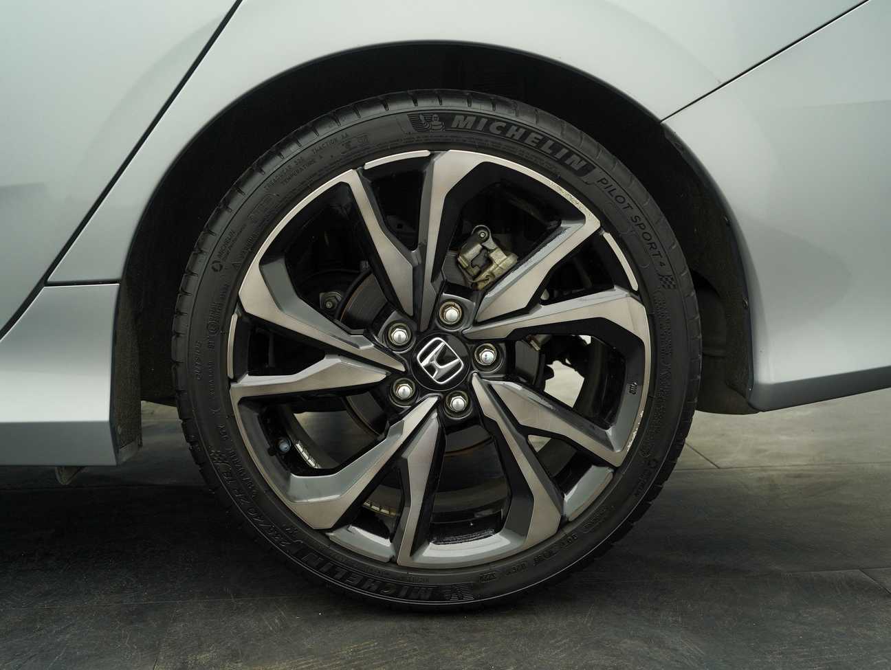 terpakai 2020 Honda Civic TC-P 1.5