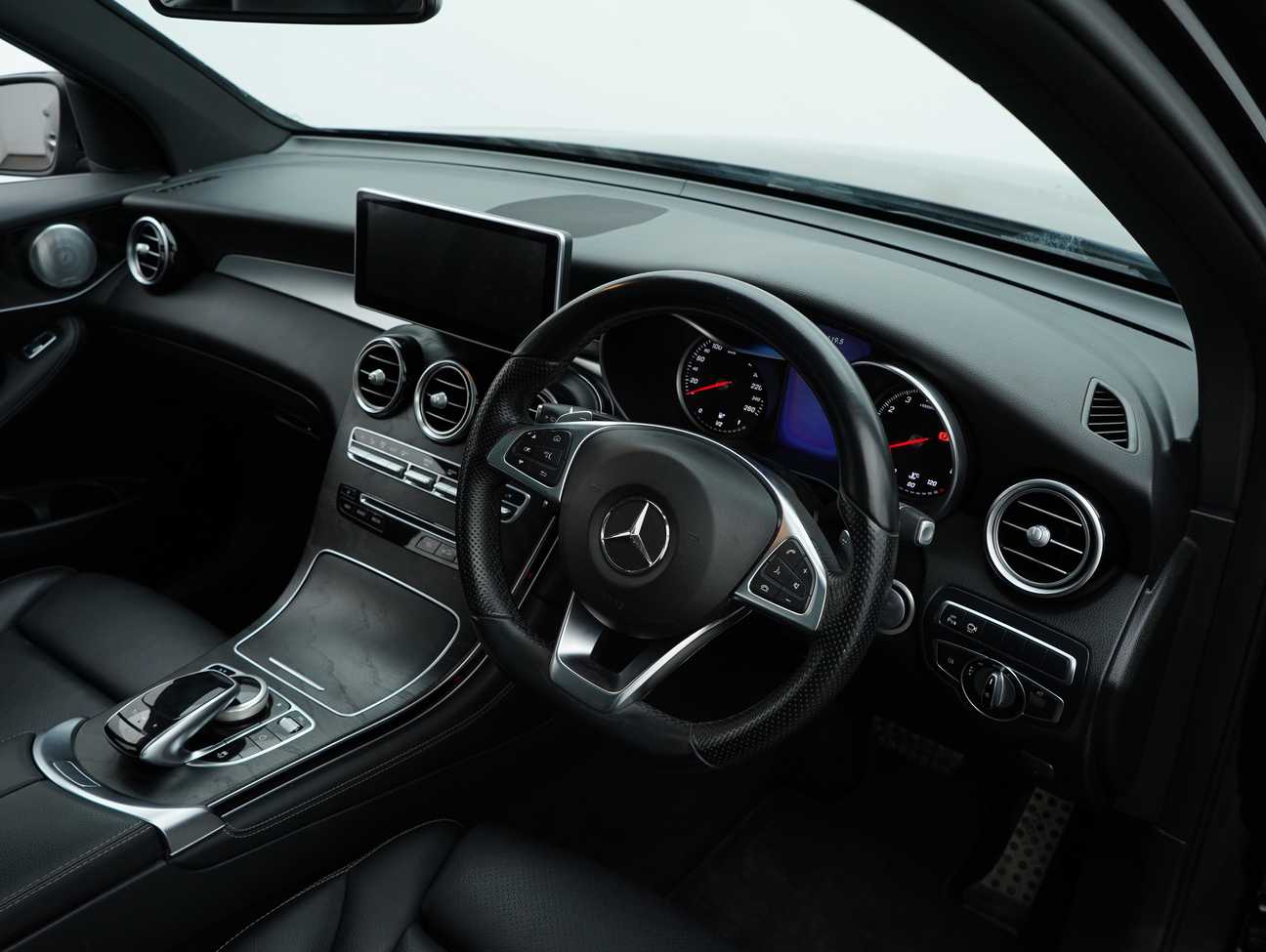 used 2017 Mercedes-Benz GLC250 4MATIC 2.0