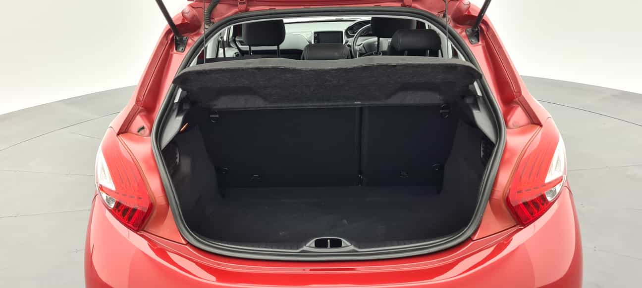 used 2013 Peugeot 208 5-DOOR 1.6