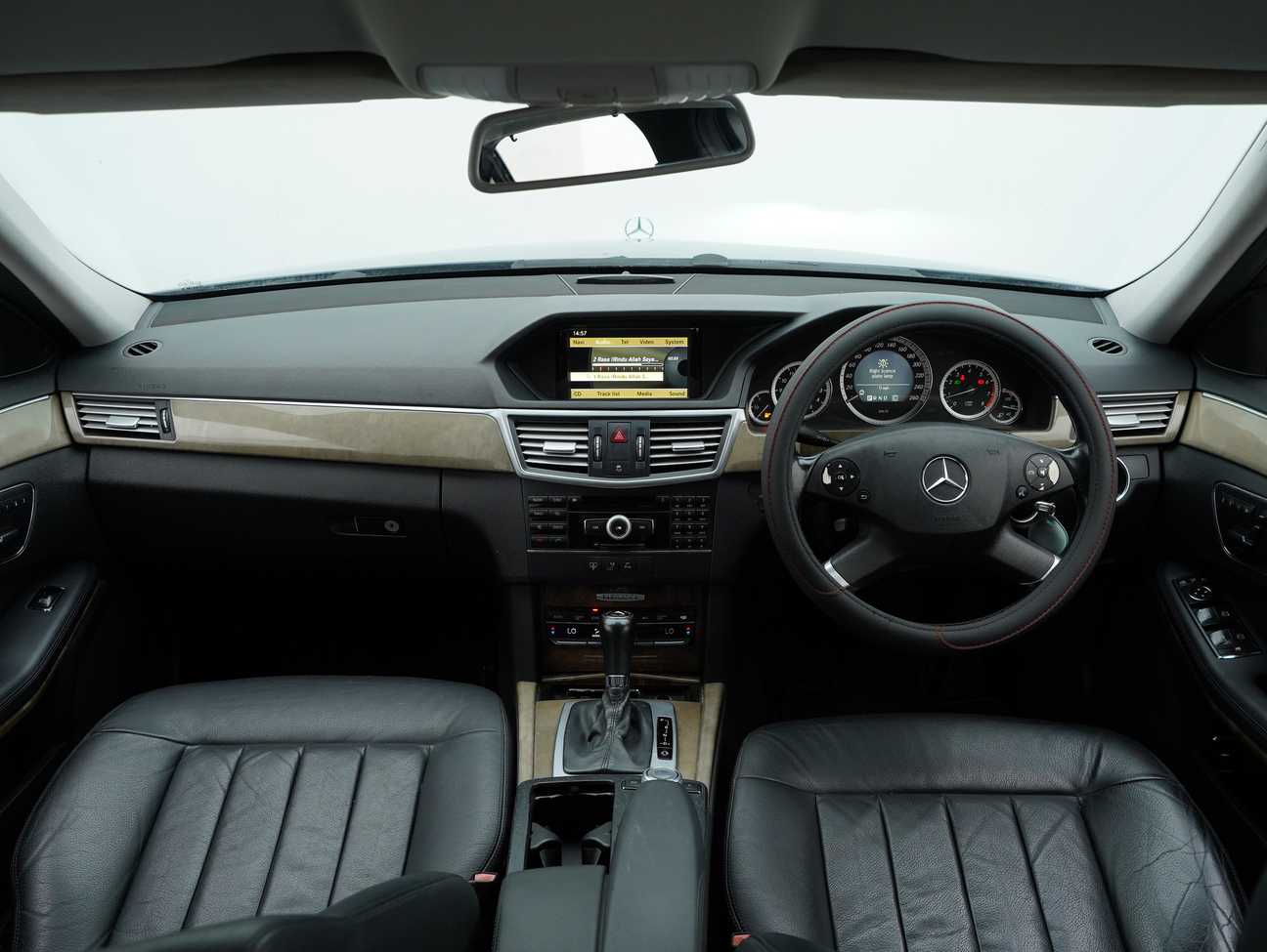 used 2010 Mercedes-Benz E200 Elegance CGI 1.8