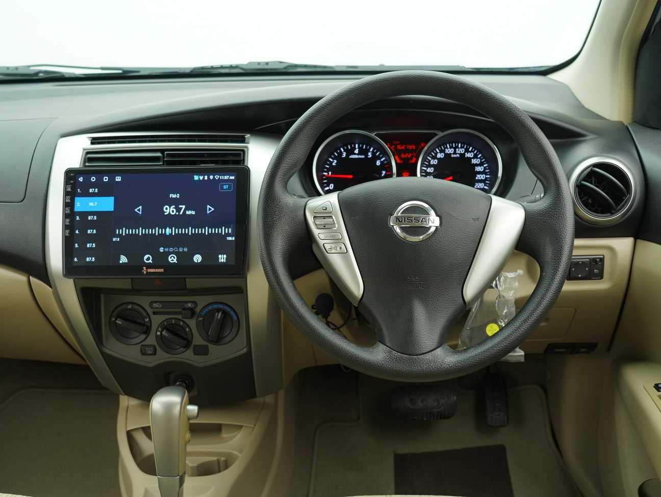 used 2015 Nissan Grand Livina Comfort 1.6