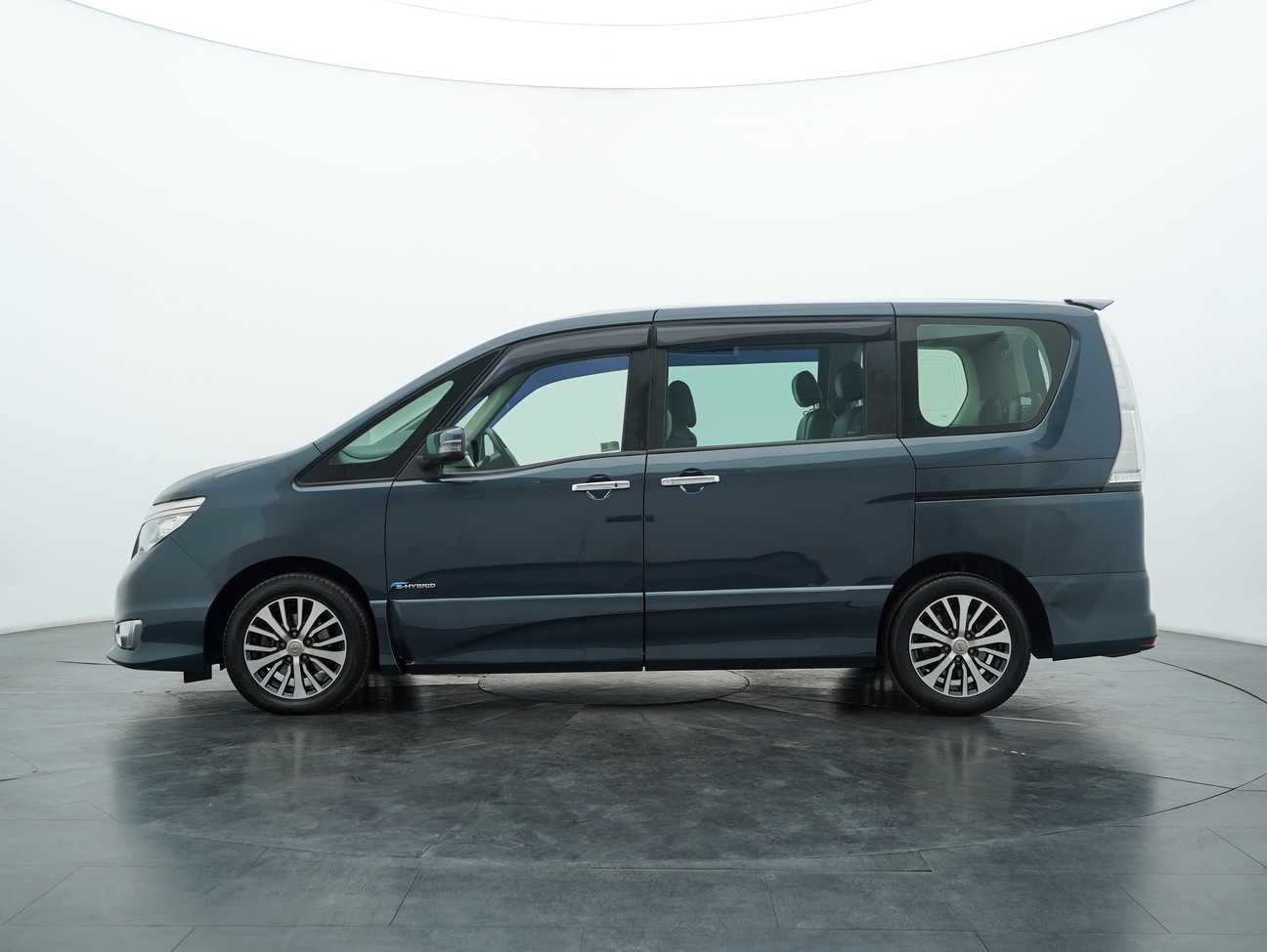 used 2015 Nissan Serena S-Hybrid High-Way Star 2.0