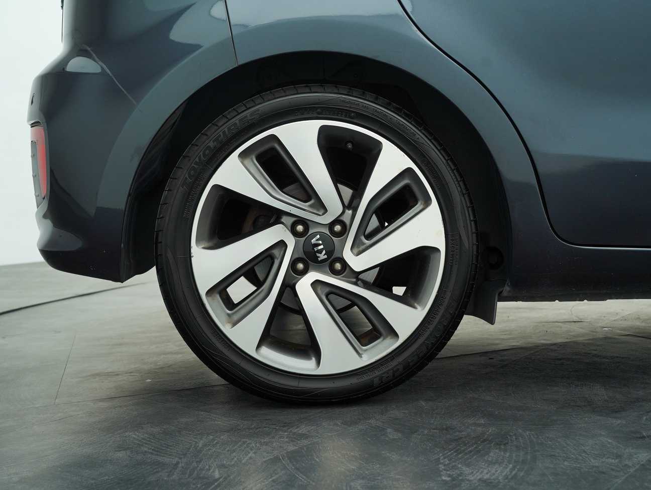 terpakai 2015 Kia Rio SX 1.4