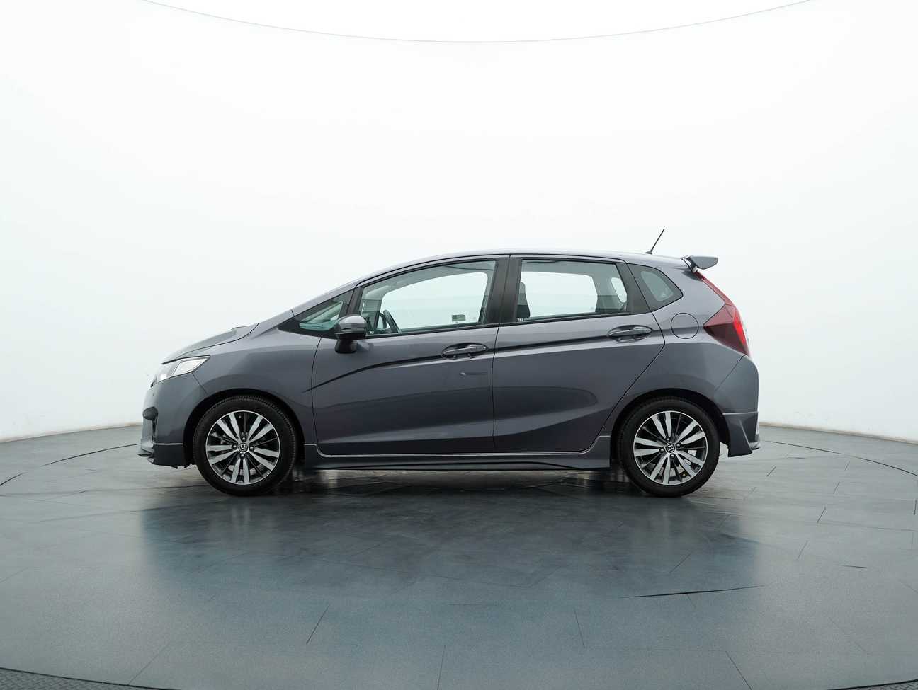 used 2016 Honda Jazz V 1.5
