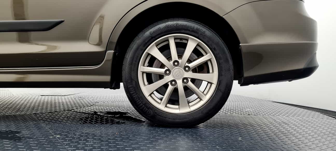 terpakai 2015 Proton EXORA BOLD PREMIUM 1.6