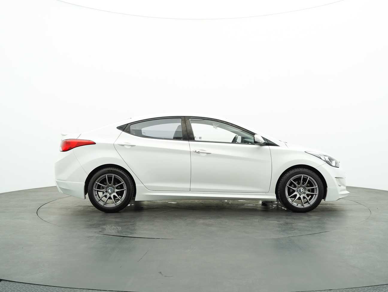 used 2014 Inokom ELANTRA  1.6