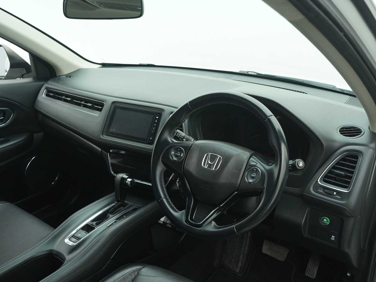 used 2021 Honda HR-V V 1.8