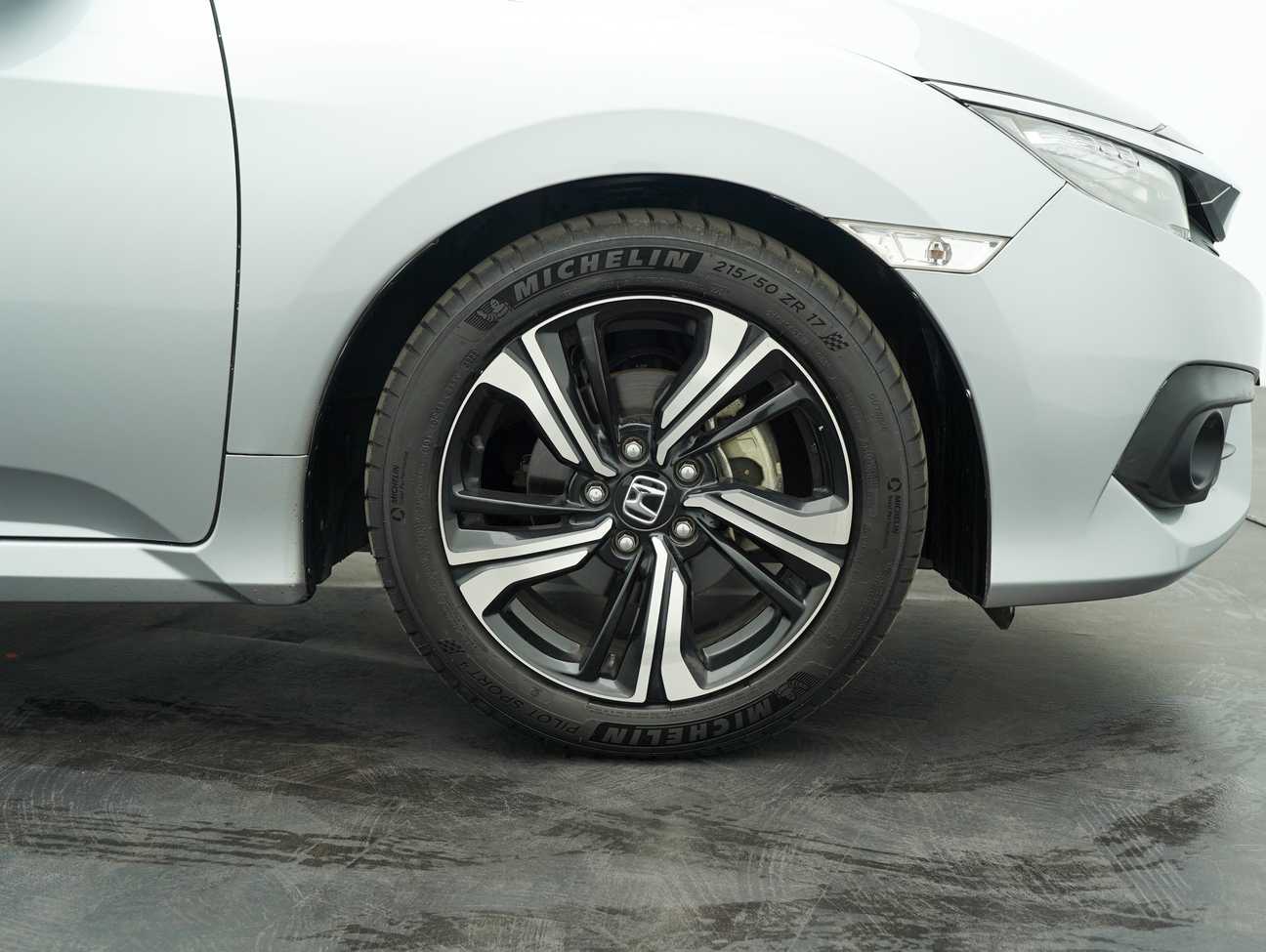 used 2016 Honda Civic TC-P 1.5