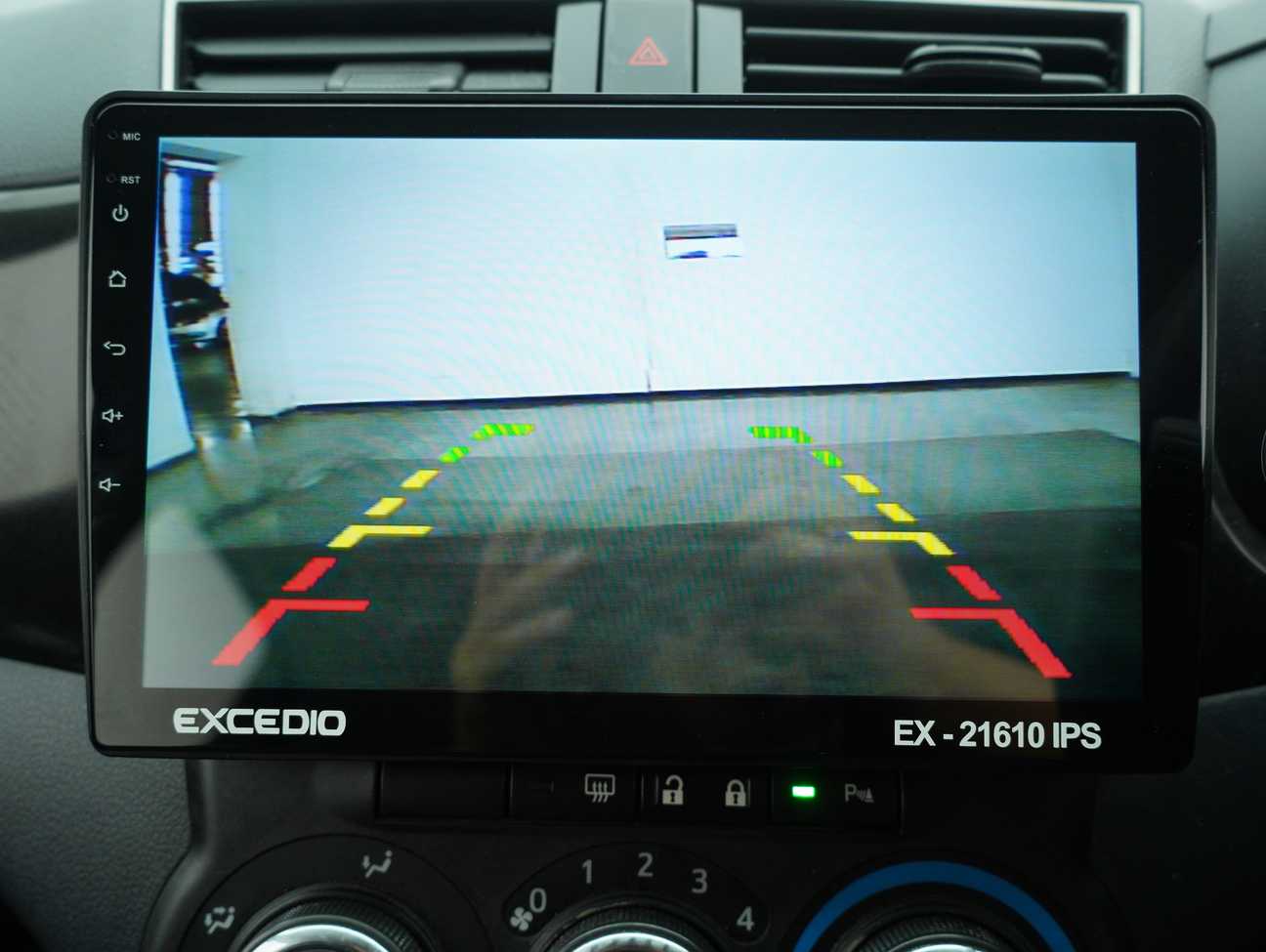 terpakai 2017 Perodua Bezza X Premium 1.3