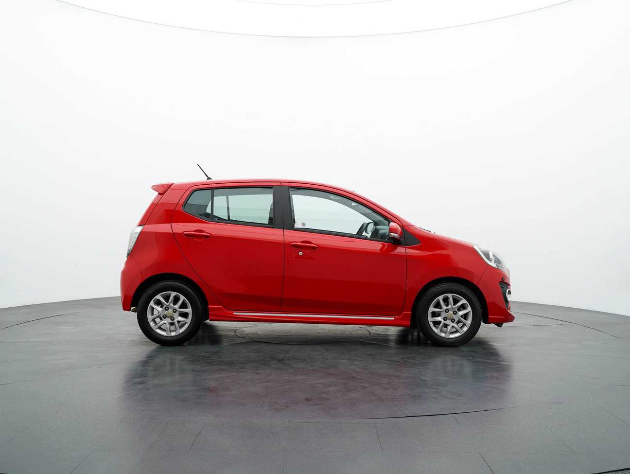terpakai 2016 Perodua AXIA Advance 1.0