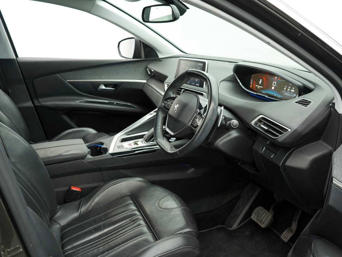 terpakai 2018 Peugeot 3008 THP Allure 1.6