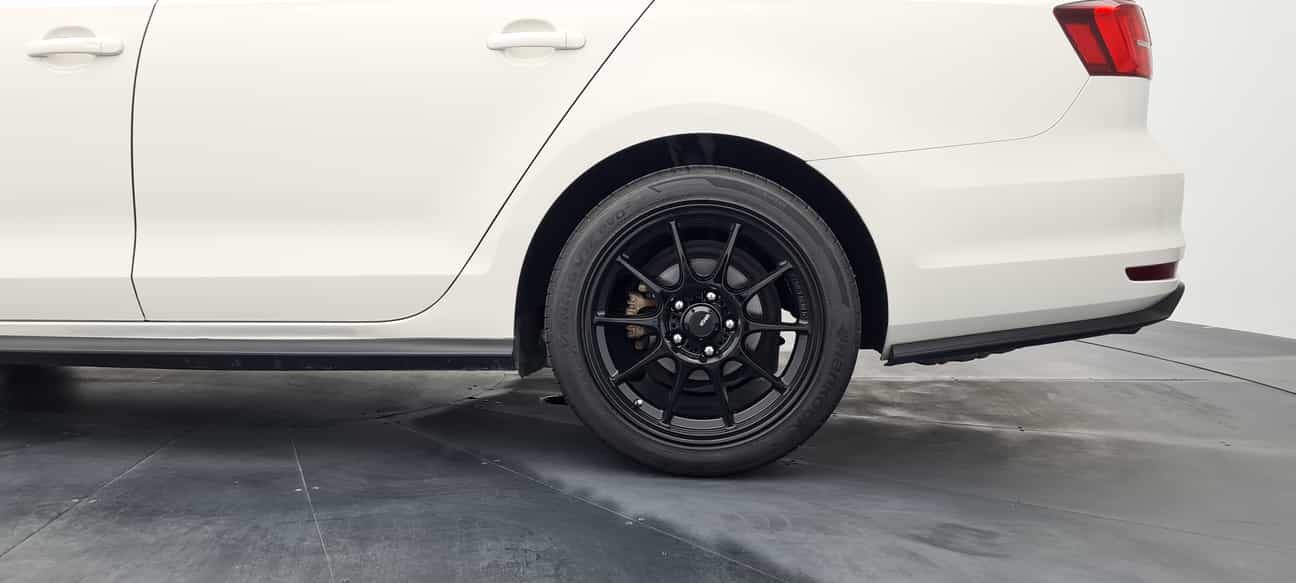 terpakai 2017 Volkswagen JETTA  1.4