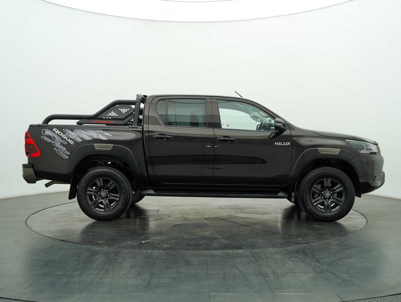 terpakai 2022 Toyota Hilux E Dual Cab 2.4