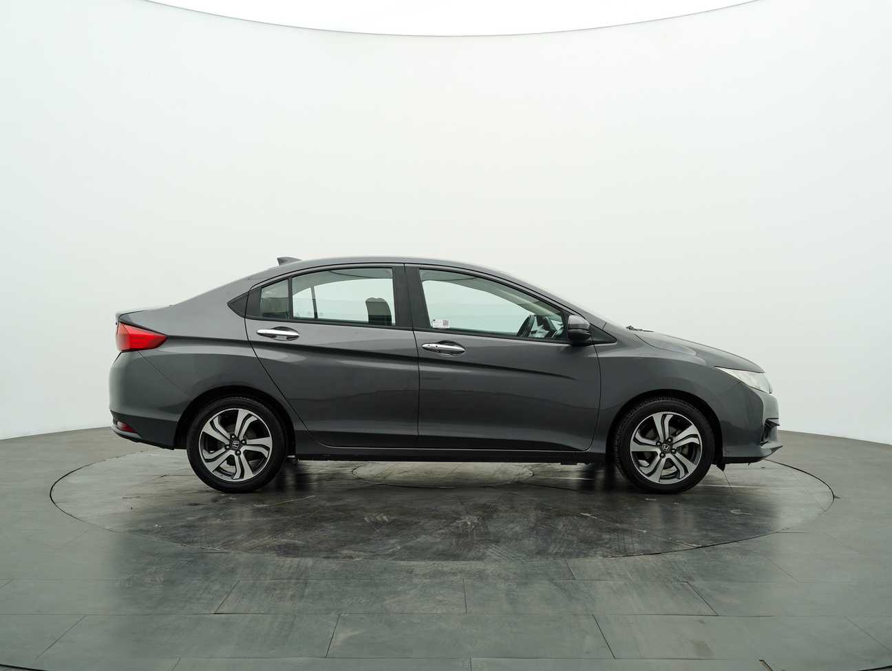 used 2015 Honda City V 1.5