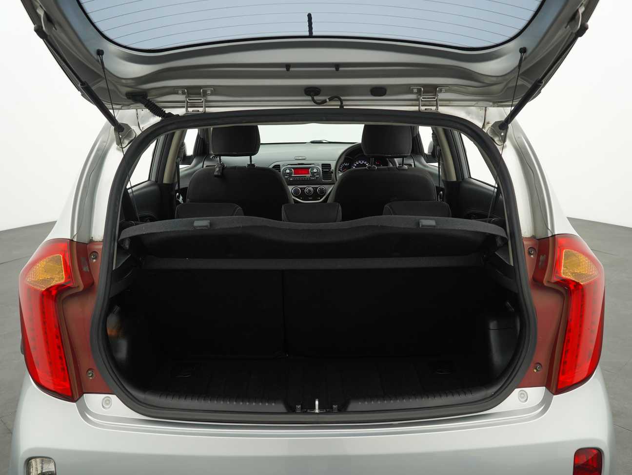 terpakai 2015 Kia Picanto  1.2