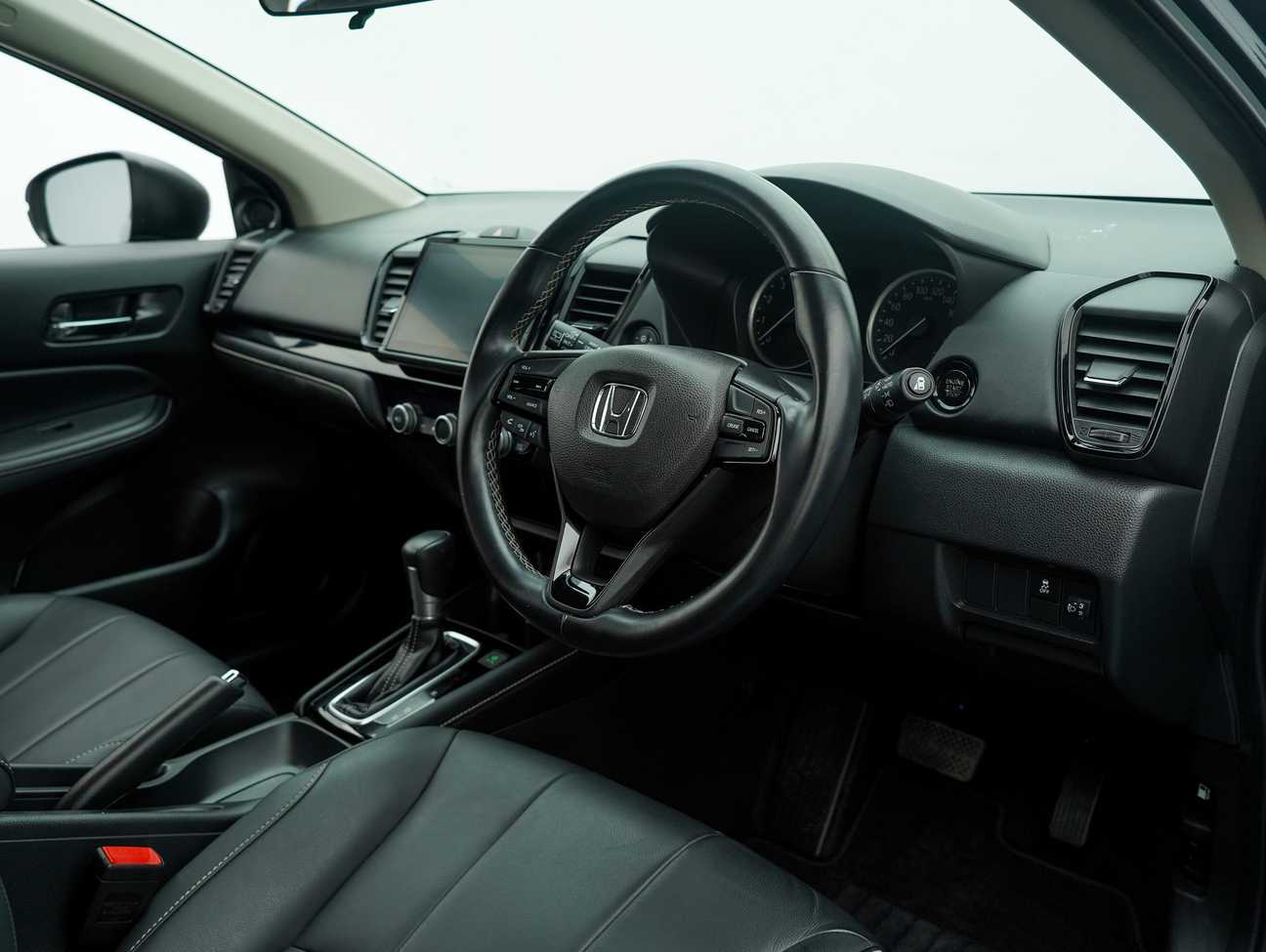 used 2023 Honda City V 1.5