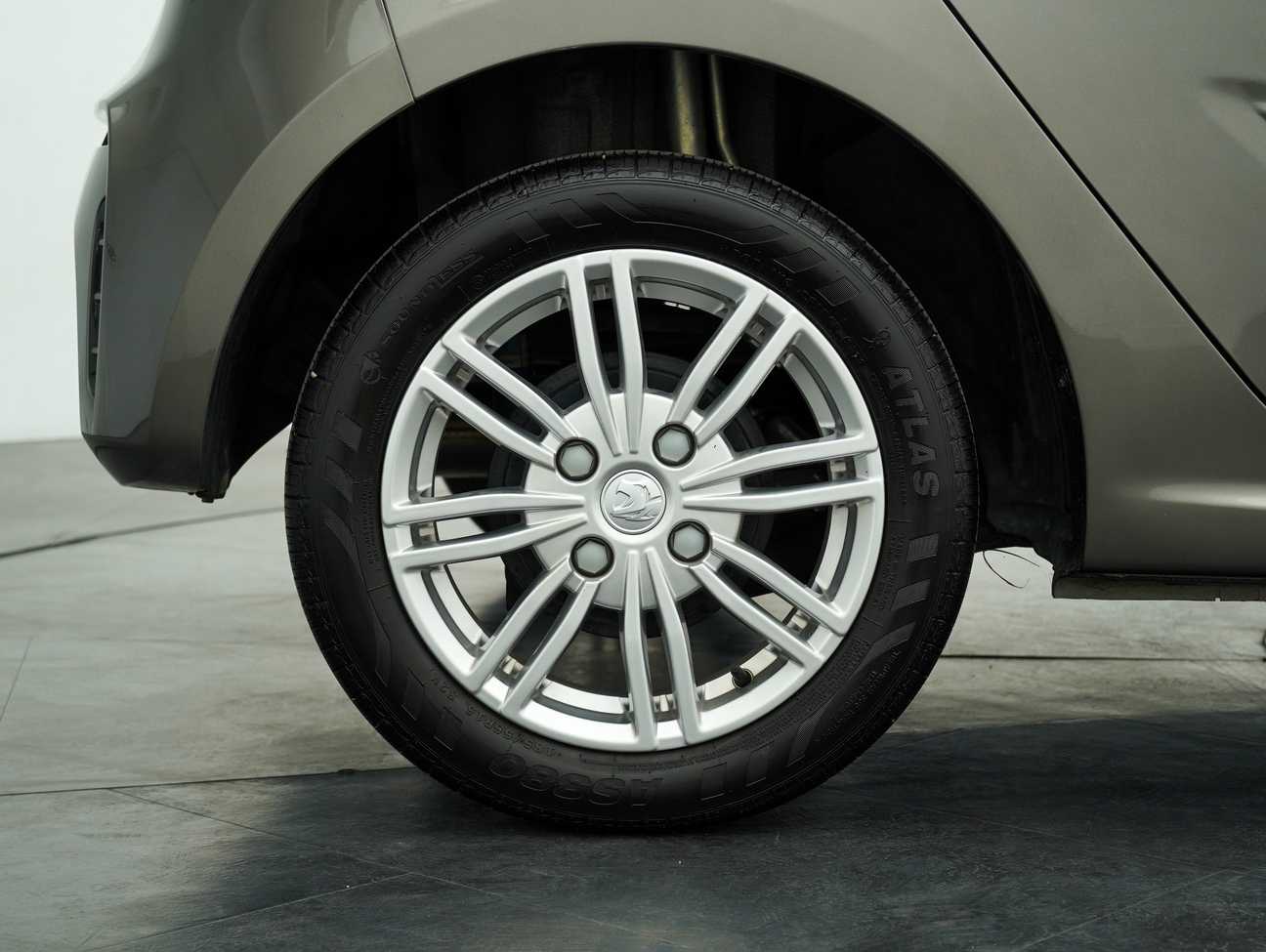 used 2023 Proton Iriz Standard 1.3