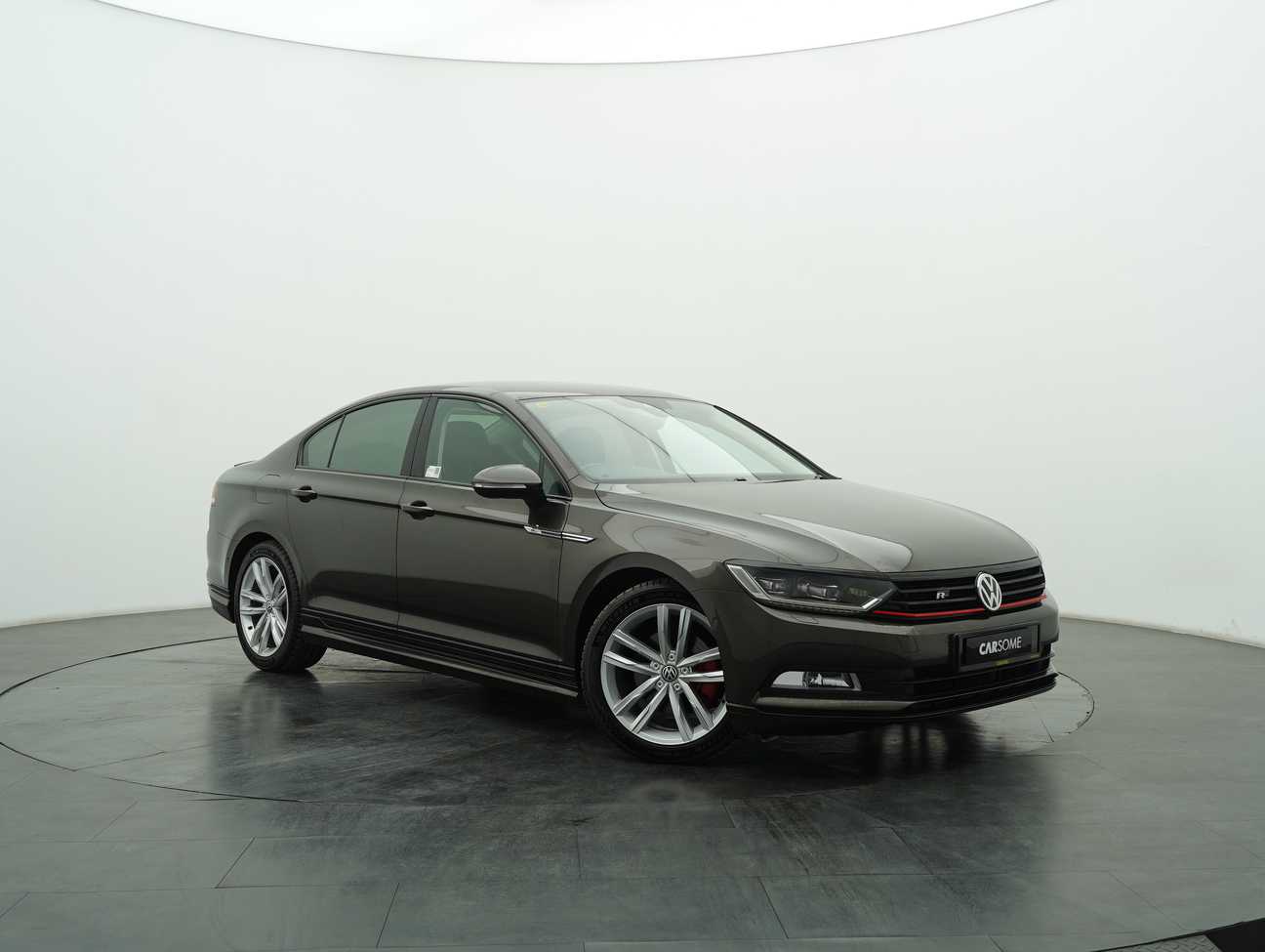 terpakai 2018 Volkswagen Passat TSI Highline 2.0