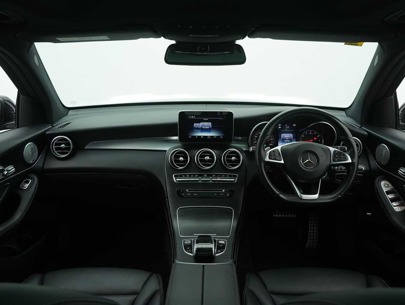 used 2017 Mercedes-Benz GLC250 4MATIC AMG Line 2.0