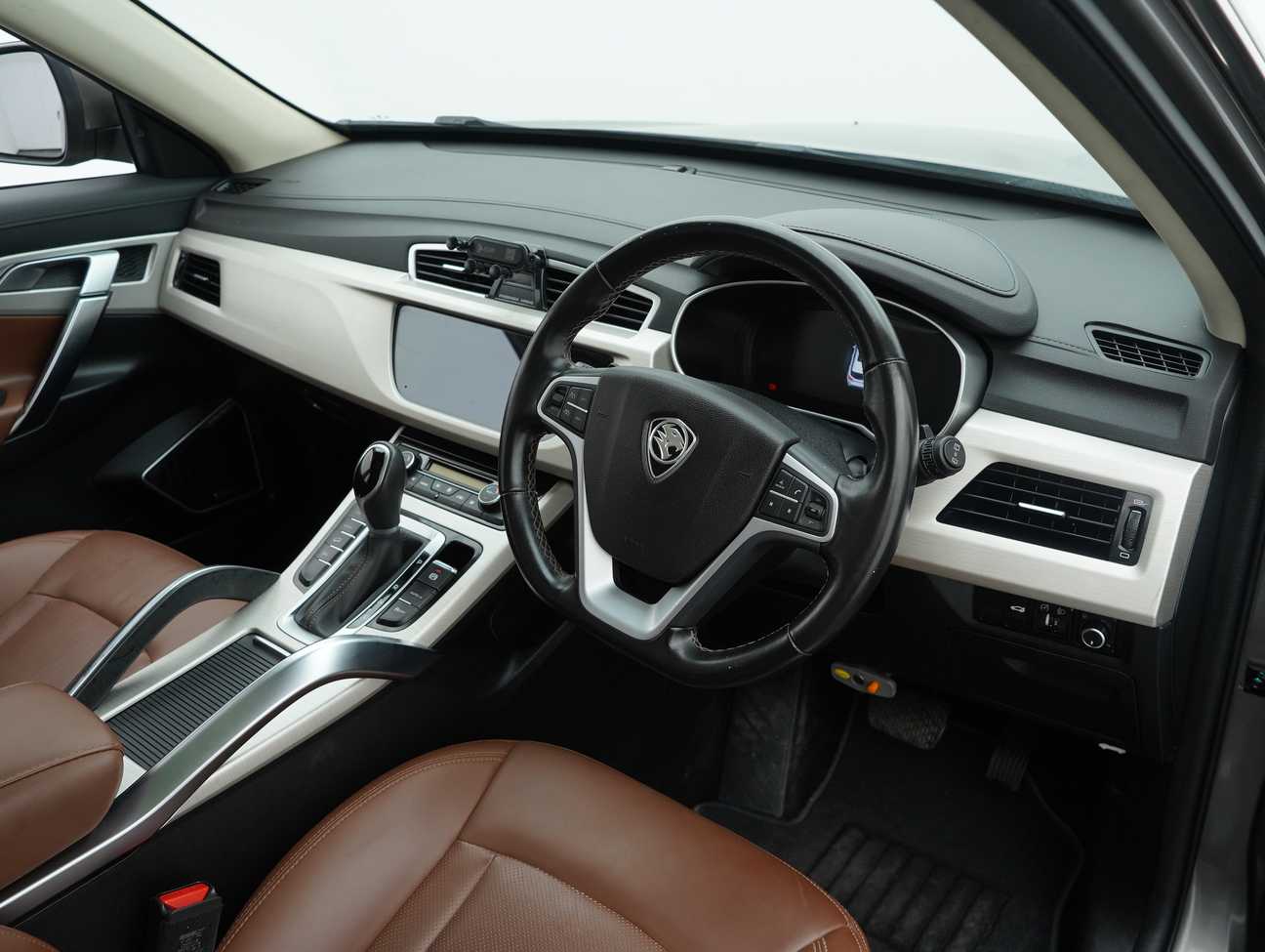 used 2019 Proton X70 Premium 1.8