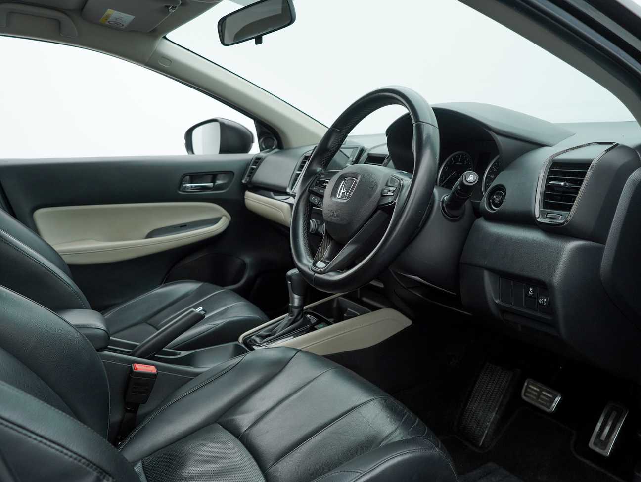 used 2022 Honda City V i-VTEC 1.5