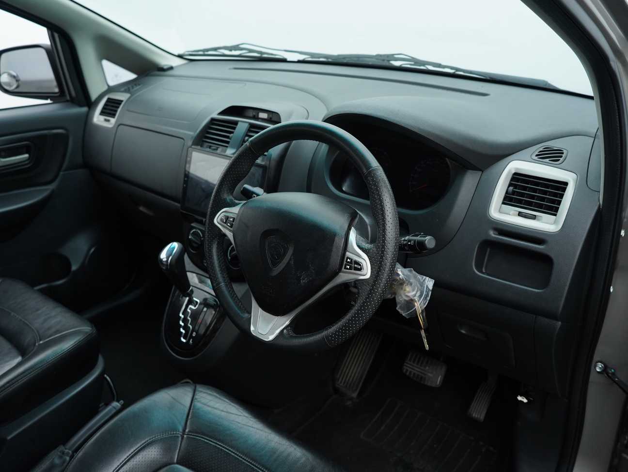 terpakai 2015 Proton Exora Premium 1.6
