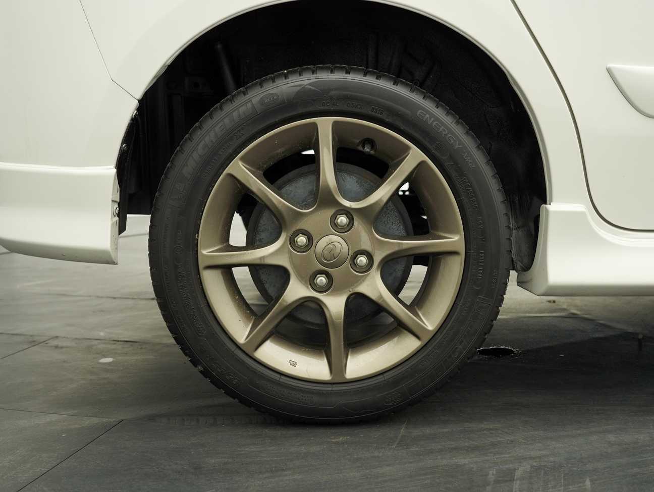 used 2015 Perodua Alza Advance 1.5