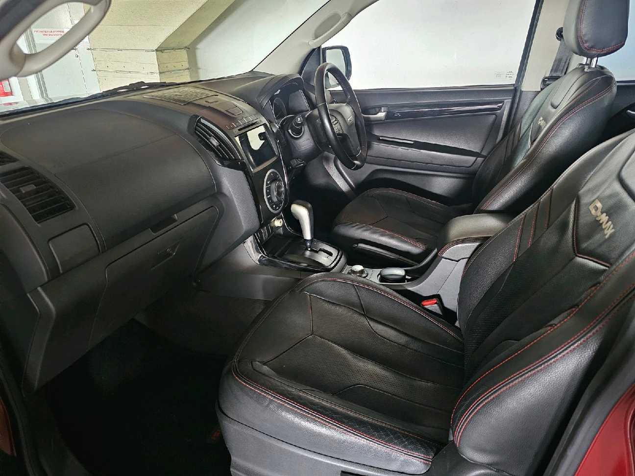 terpakai 2018 Isuzu D-Max V-Cross Z-Prestige Dual Cab 3.0