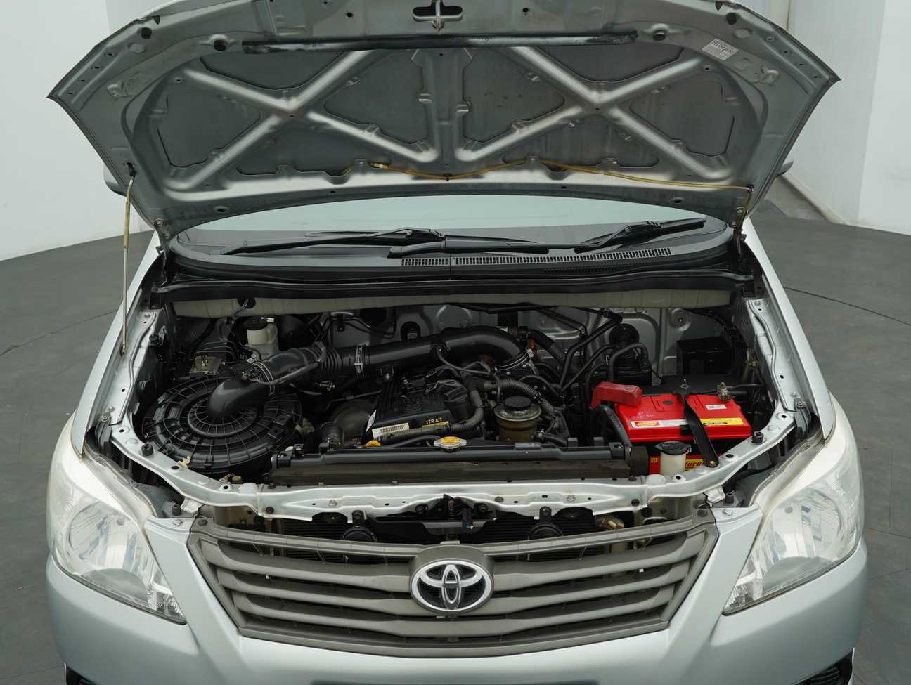 used 2016 Toyota Innova E 2.0