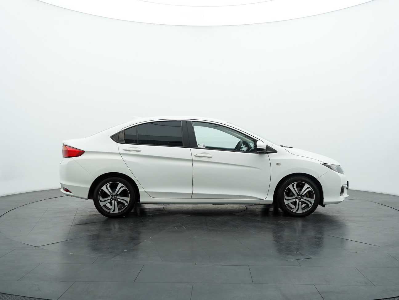 terpakai 2015 Honda City S+ i-VTEC 1.5