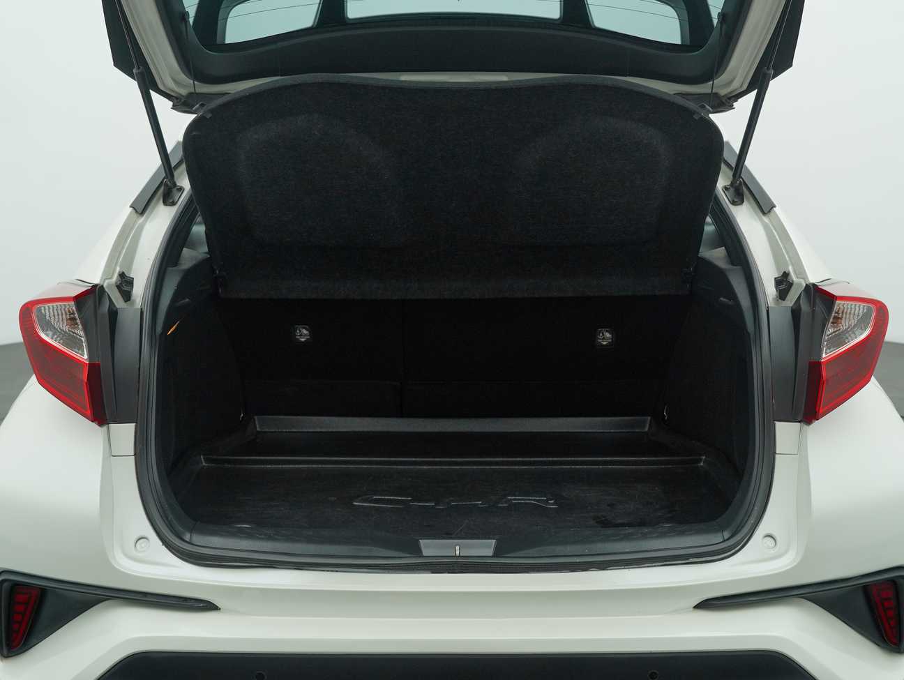 used 2018 Toyota C-HR  1.8