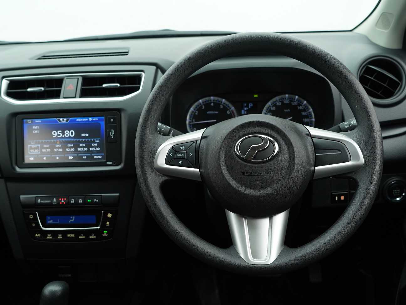 terpakai 2020 Perodua Aruz X 1.5